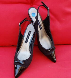 Beverly Feldman Slingback‎